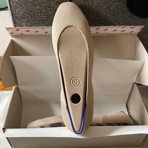 Rothy’s black flat